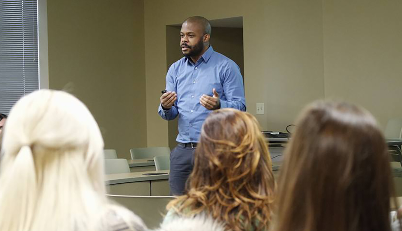 Communicating Vital Messages - Honors College
