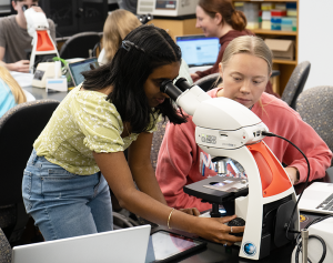 Manisha Muthukaruppan performing a research task during one of her classes.