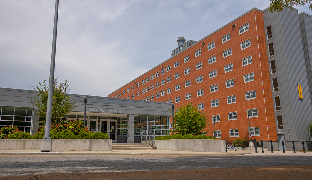 A picture of the Mark Twain Residence Hall.