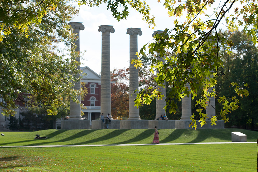 A picture of the Mizzou columns in front of Jesse Hall.