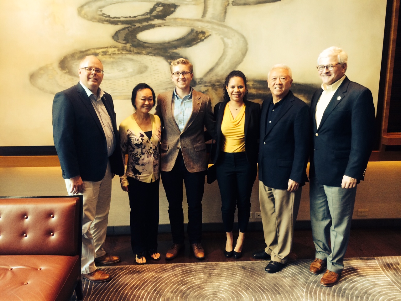 Left to right: MU Honors College Director J.D. Bowers, Peggy Cherng, Honors College students Christopher Dade and Emma Worgul, Andrew Cherng and Interim Chancellor Hank Foley